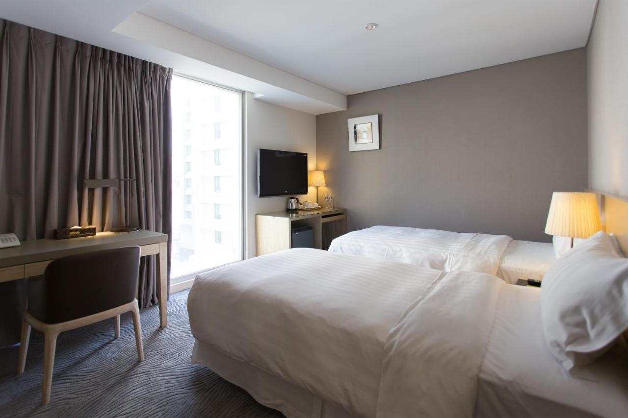 麗馨商旅七賢館 Hotel Kaohsziung Kültér fotó