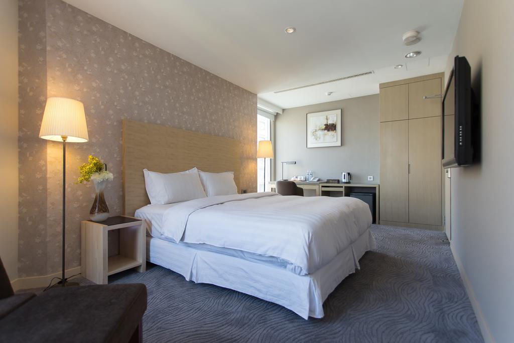 麗馨商旅七賢館 Hotel Kaohsziung Kültér fotó