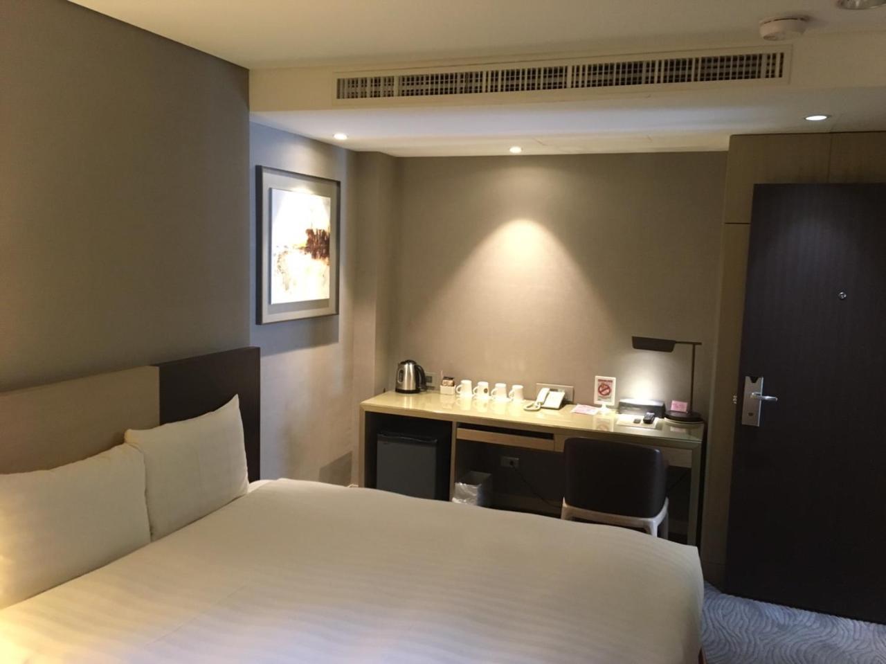 麗馨商旅七賢館 Hotel Kaohsziung Kültér fotó